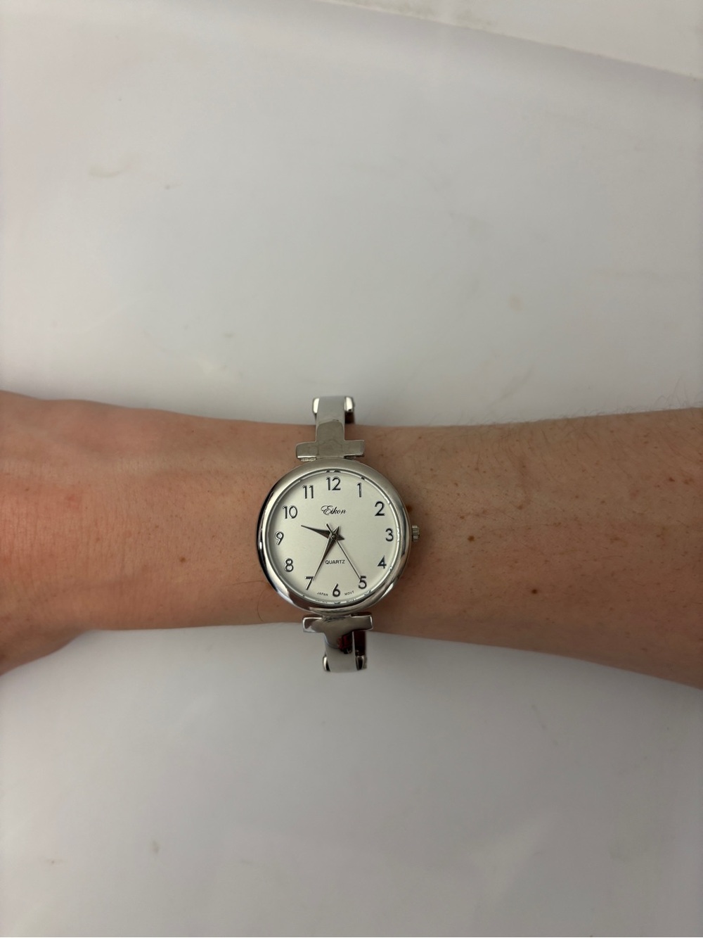 Classic Silver Bracelet Watch with White Dial